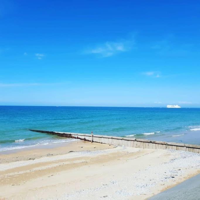 Superbe Cosy A 80 Metres De La ! Apartment Ouistreham